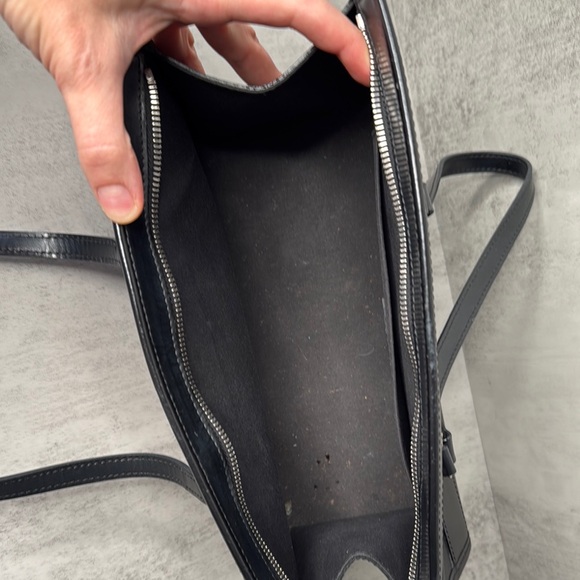 Louis Vuitton Black Shoulder Bag - Picture 3 of 7